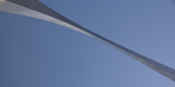 a section of the Gateway Arch at an angle from the bottom